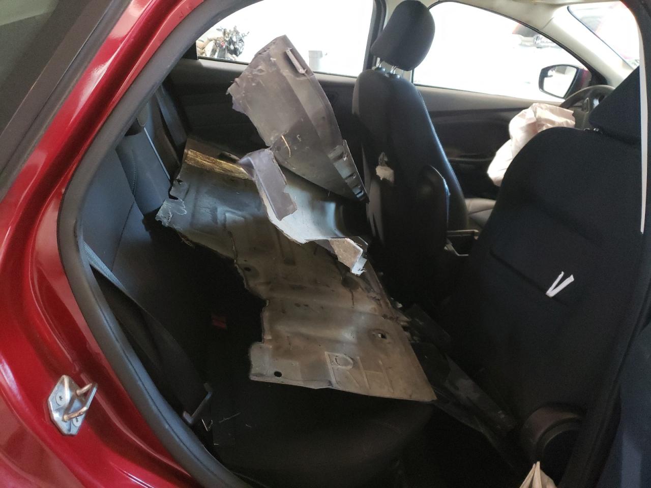 Photo 6 from auction – 2015 FORD FOCUS SE with VIN 1FADP3F2XFL378721