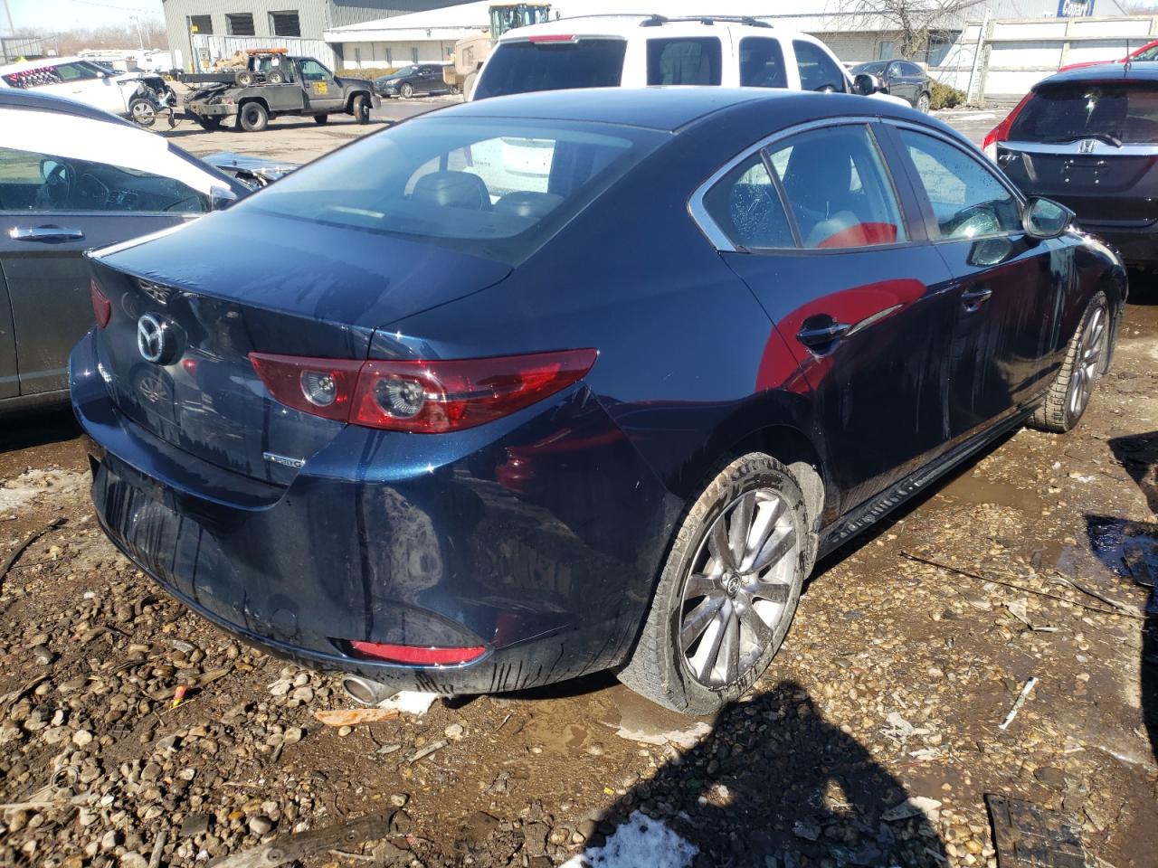 Photo 4 from auction – 2019 MAZDA 3 SELECT with VIN 3MZBPAAL3KM114526