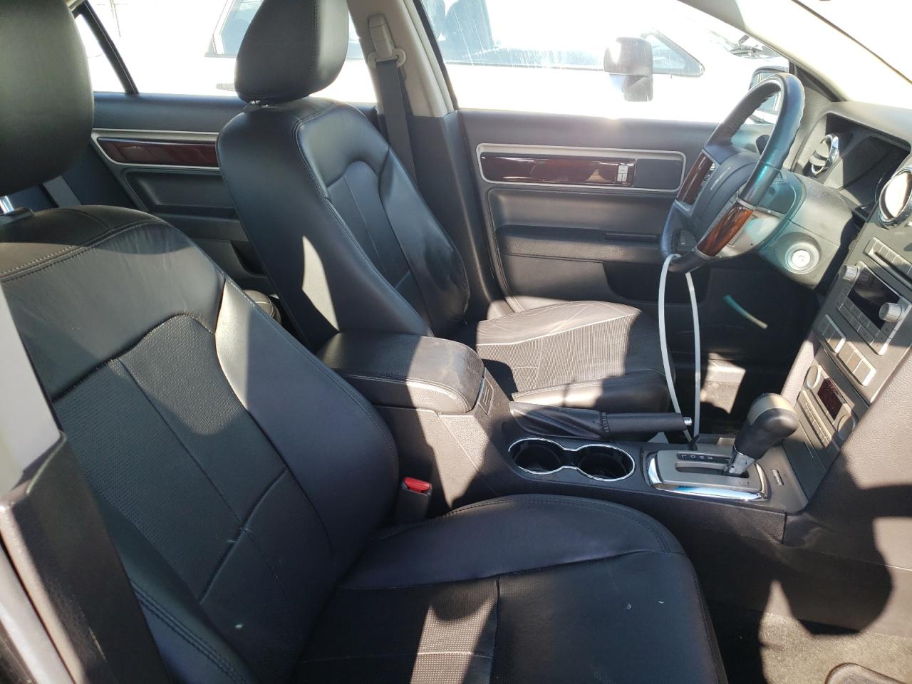 Photo 5 from auction – 2009 LINCOLN MKZ with VIN 3LNHM28T29R608077
