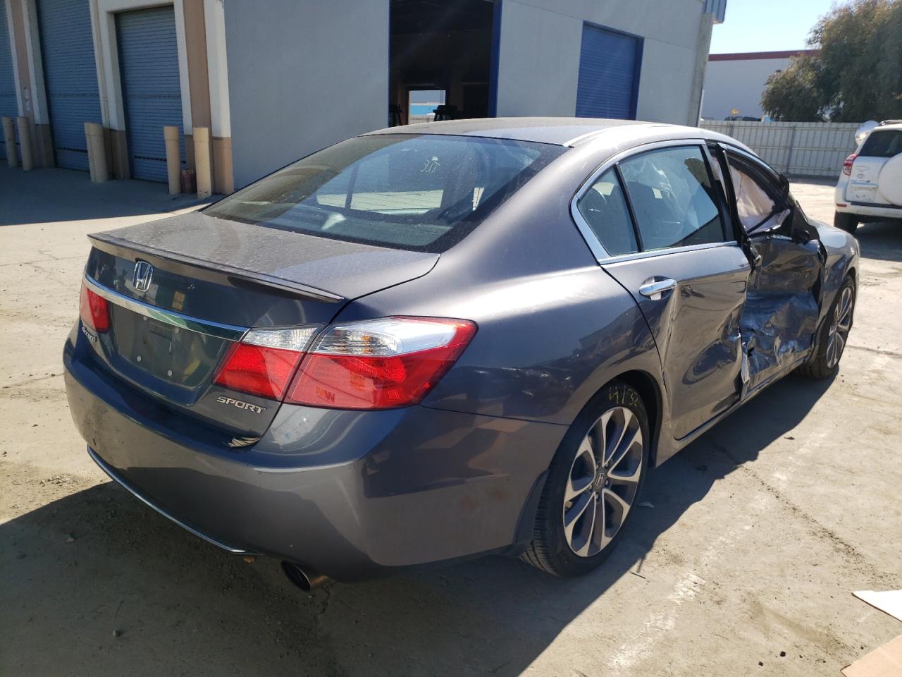 Photo 4 from auction – 2013 HONDA ACCORD SPO with VIN 1HGCR2F53DA150641