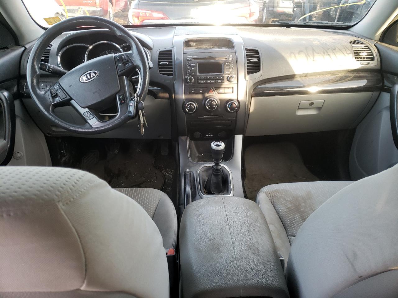 Photo 9 from auction – 2011 KIA SORENTO BA with VIN 5XYKT3A11BG008811