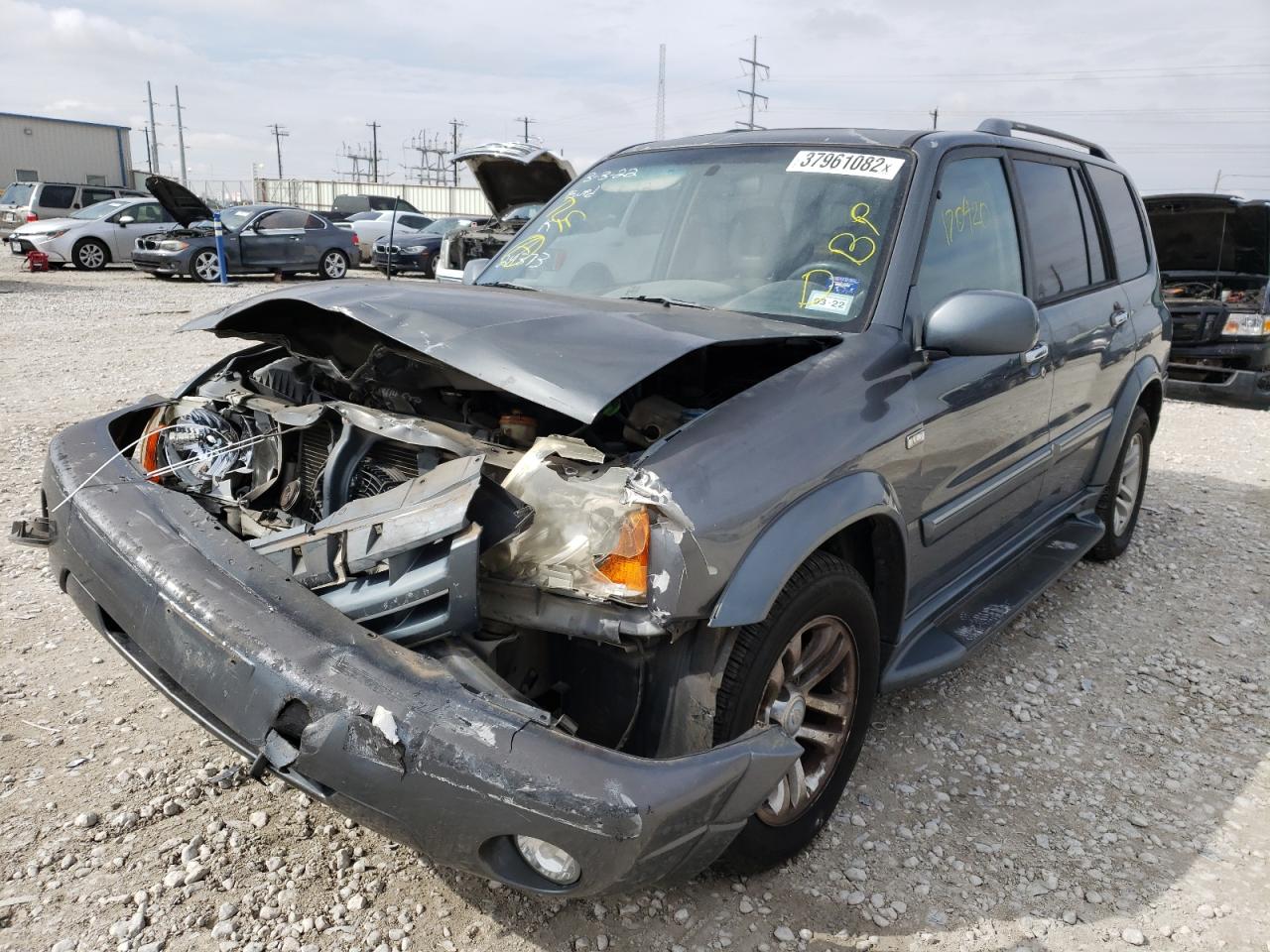 Photo 2 from auction – 2004 SUZUKI XL7 EX with VIN JS3TY92V644103152