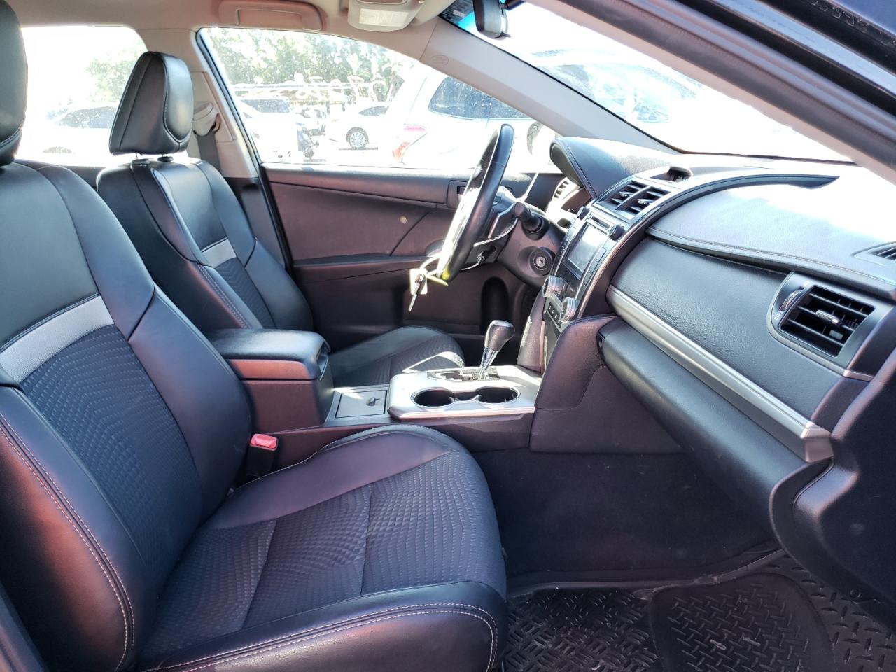 Photo 5 from auction – 2012 TOYOTA CAMRY BASE with VIN 4T1BF1FK0CU124980