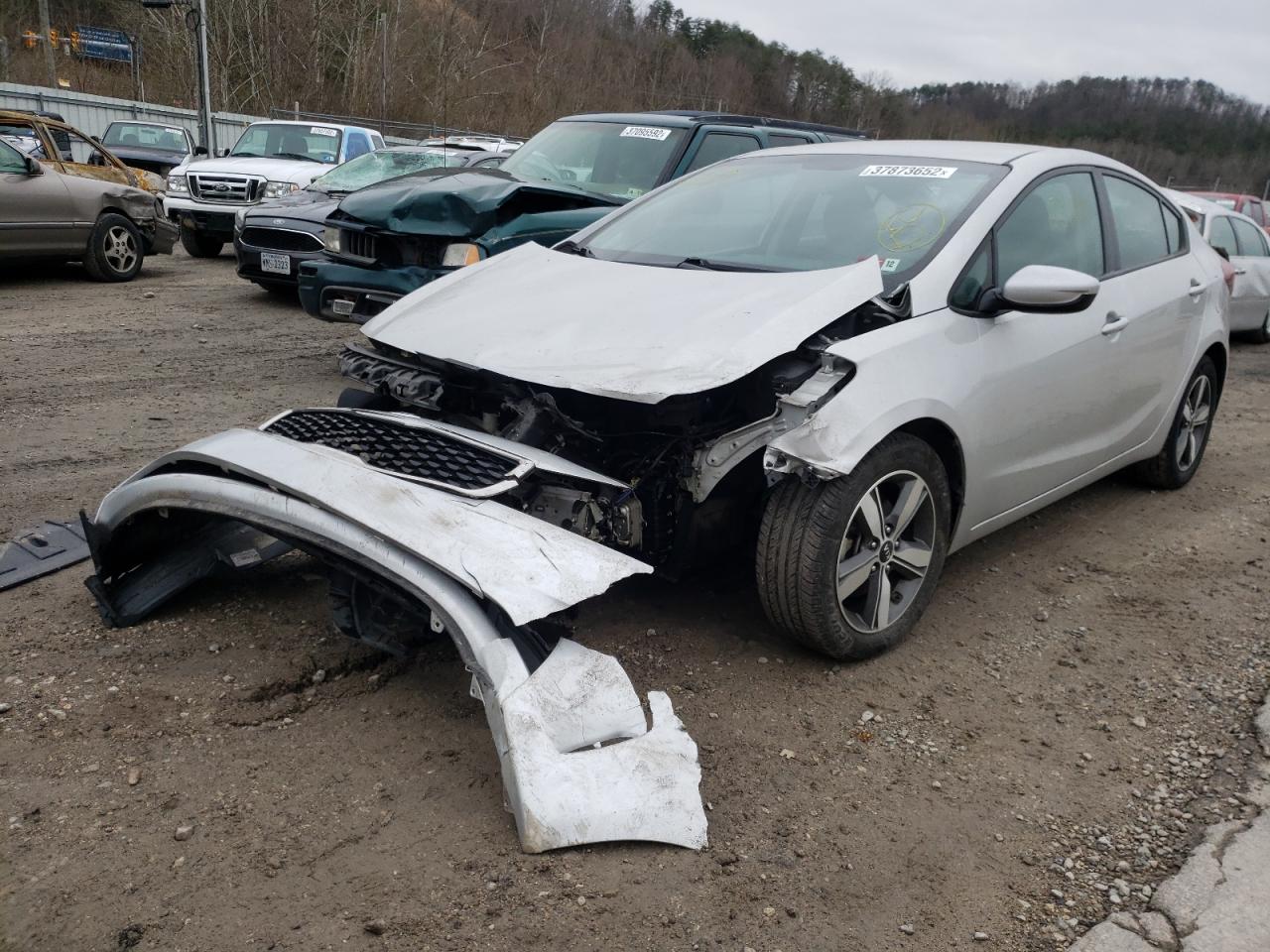 Photo 2 from auction – 2018 KIA FORTE LX with VIN 3KPFL4A73JE246165
