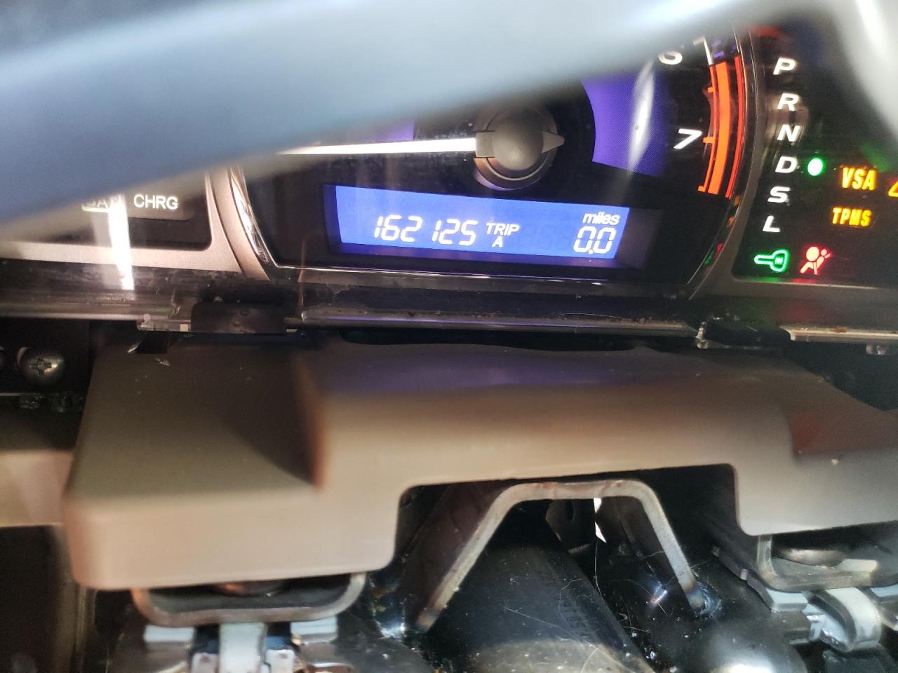 Photo 8 from auction – 2010 HONDA CIVIC HYBR with VIN JHMFA3F20AS004796