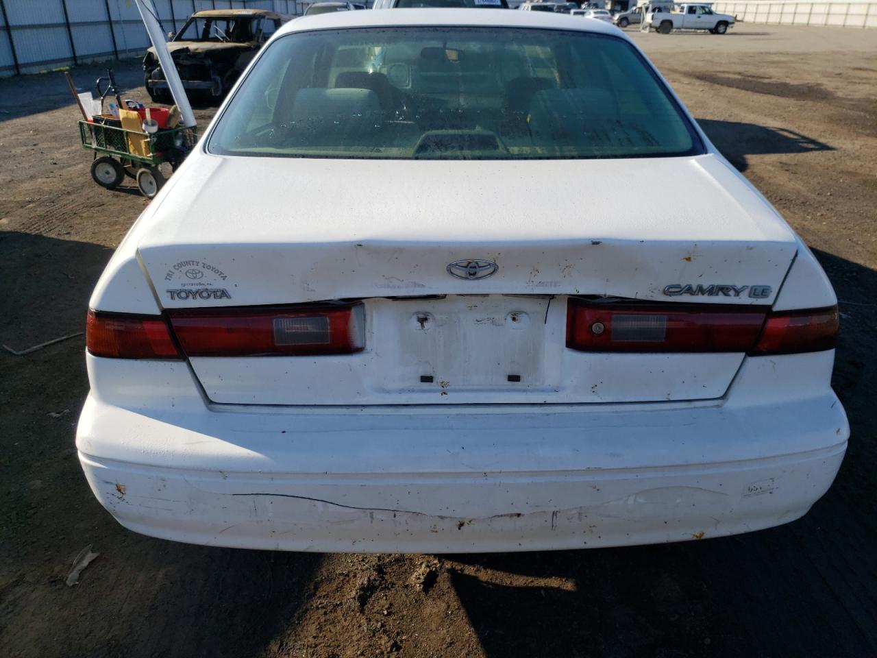 Photo 9 from auction – 1998 TOYOTA CAMRY CE with VIN JT2BG22K2W0227867
