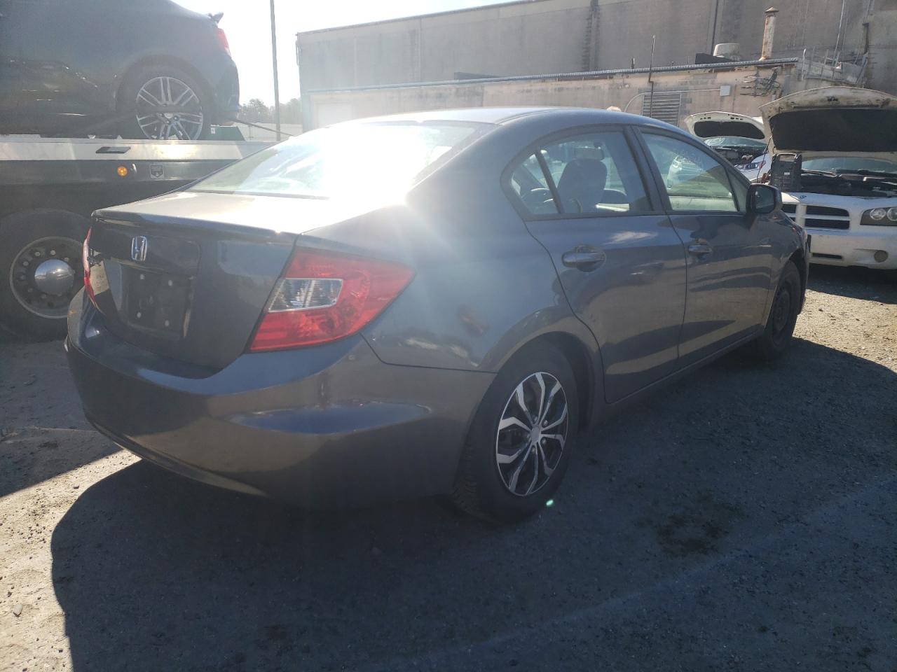 Photo 4 from auction – 2012 HONDA CIVIC LX with VIN 19XFB2F55CE346222