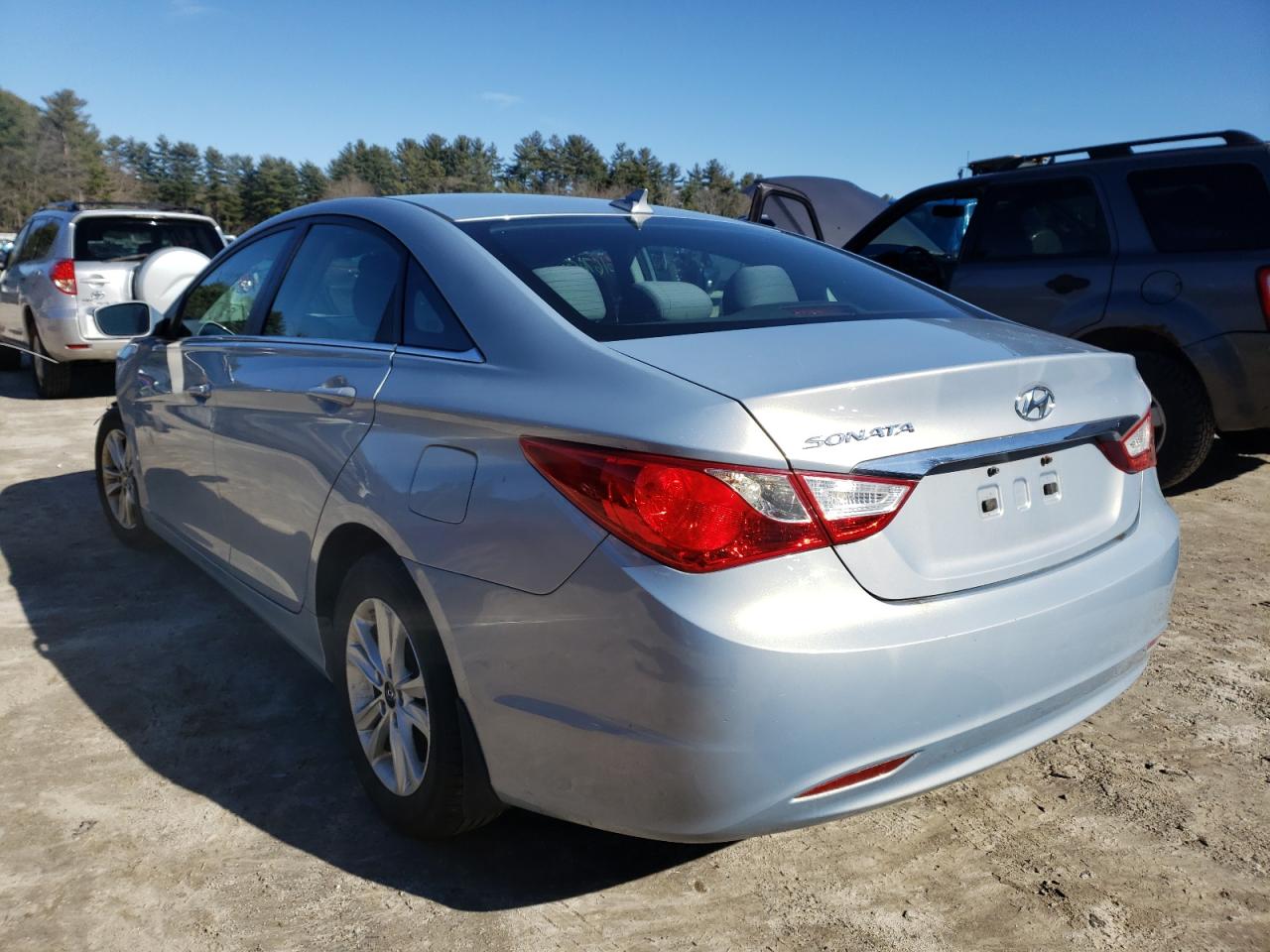 Photo 3 from auction – 2013 HYUNDAI SONATA GLS with VIN 5NPEB4AC1DH674313