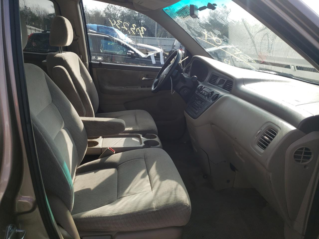 Photo 5 from auction – 2004 HONDA ODYSSEY LX with VIN 5FNRL18514B078458