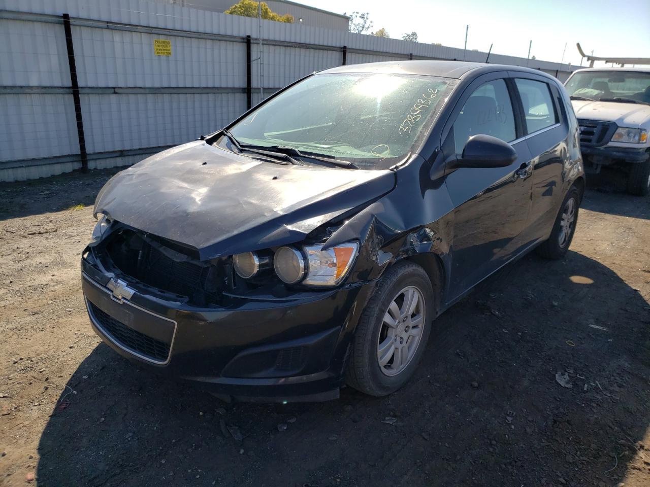 Photo 2 from auction – 2015 CHEVROLET SONIC LT with VIN 1G1JC6SHXF4122683