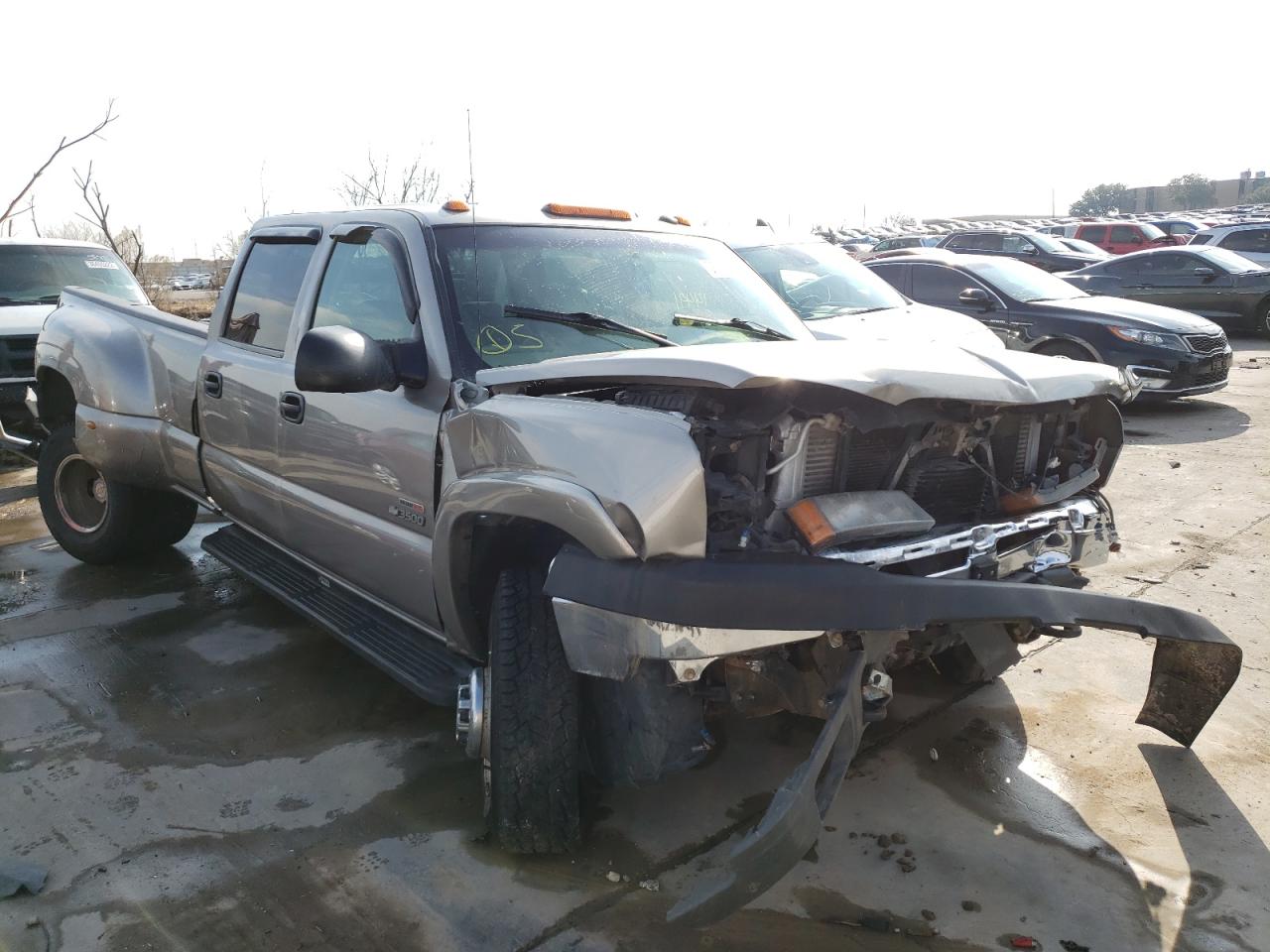 CHEVROLET SILVERADO 2003 with VIN 1GCJK33163F122027 - Photo from auction