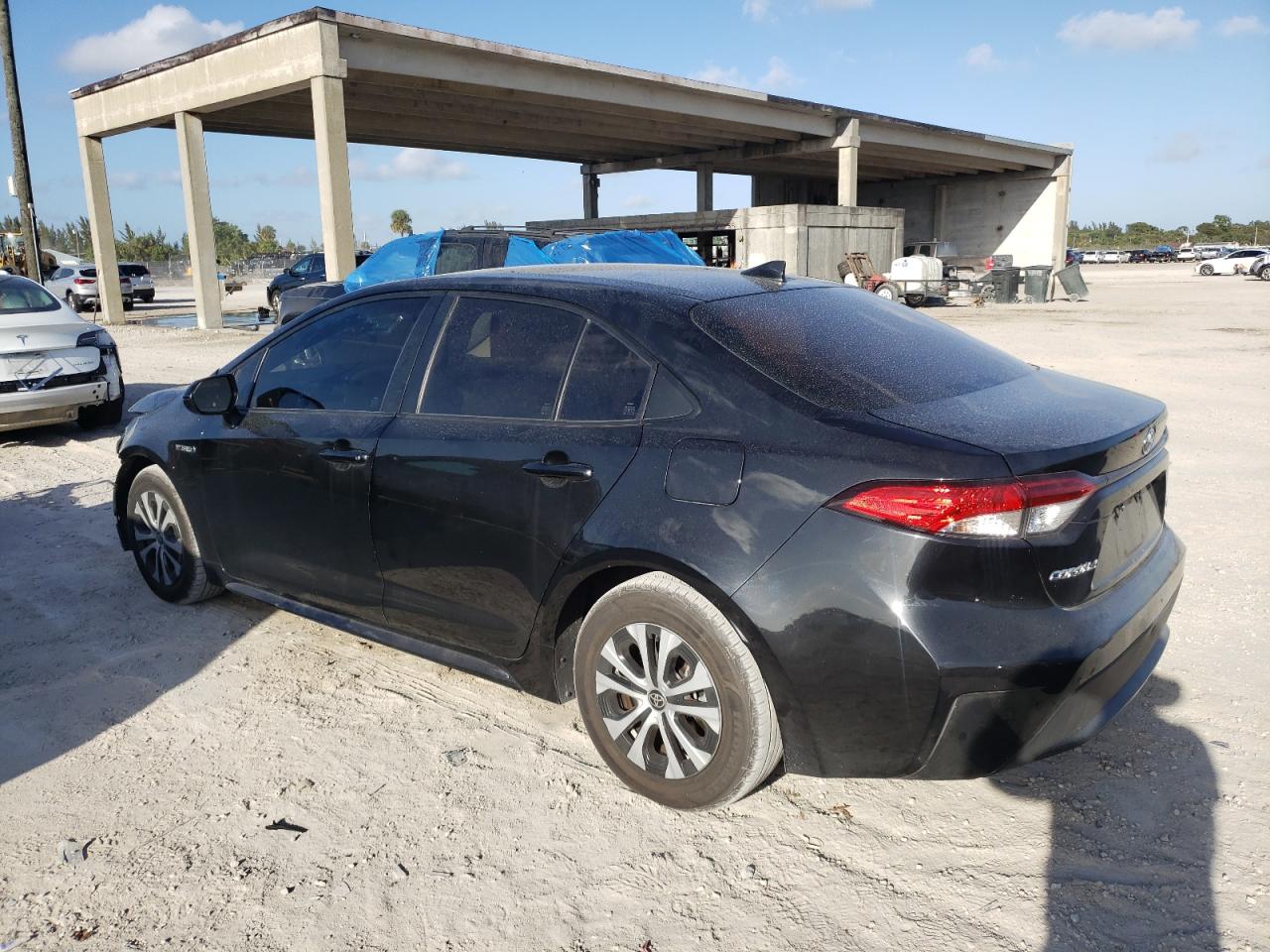Photo 3 from auction – 2020 TOYOTA COROLLA LE with VIN JTDEBRBE2LJ007446