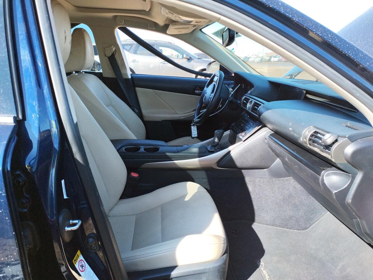 Photo 5 from auction – 2014 LEXUS IS 250 with VIN JTHBF1D27E5032686