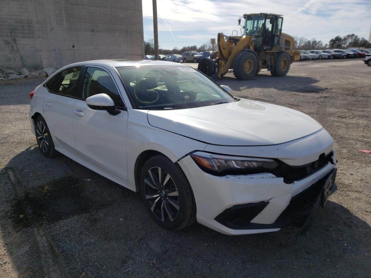 HONDA CIVIC EX 2022 with VIN JHMFE1F78NX003733 - Photo from auction