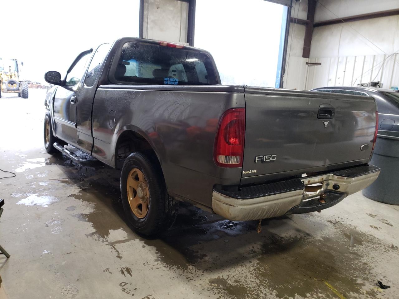 Photo 3 from auction – 2003 FORD F150 with VIN 1FTRX17213NA15498