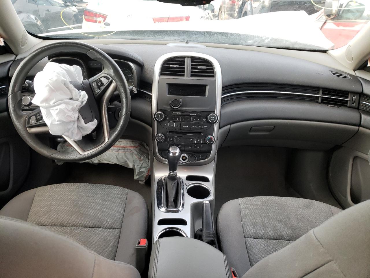 Photo 9 from auction – 2014 CHEVROLET MALIBU LS with VIN 1G11B5SL2EF248928