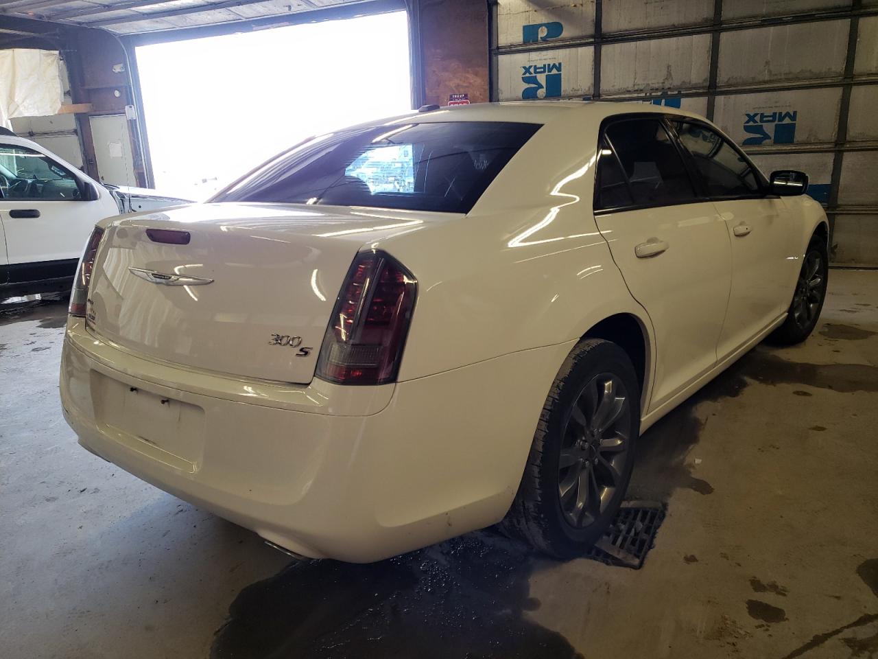 Photo 4 from auction – 2014 CHRYSLER 300 S with VIN 2C3CCAGG7EH232857