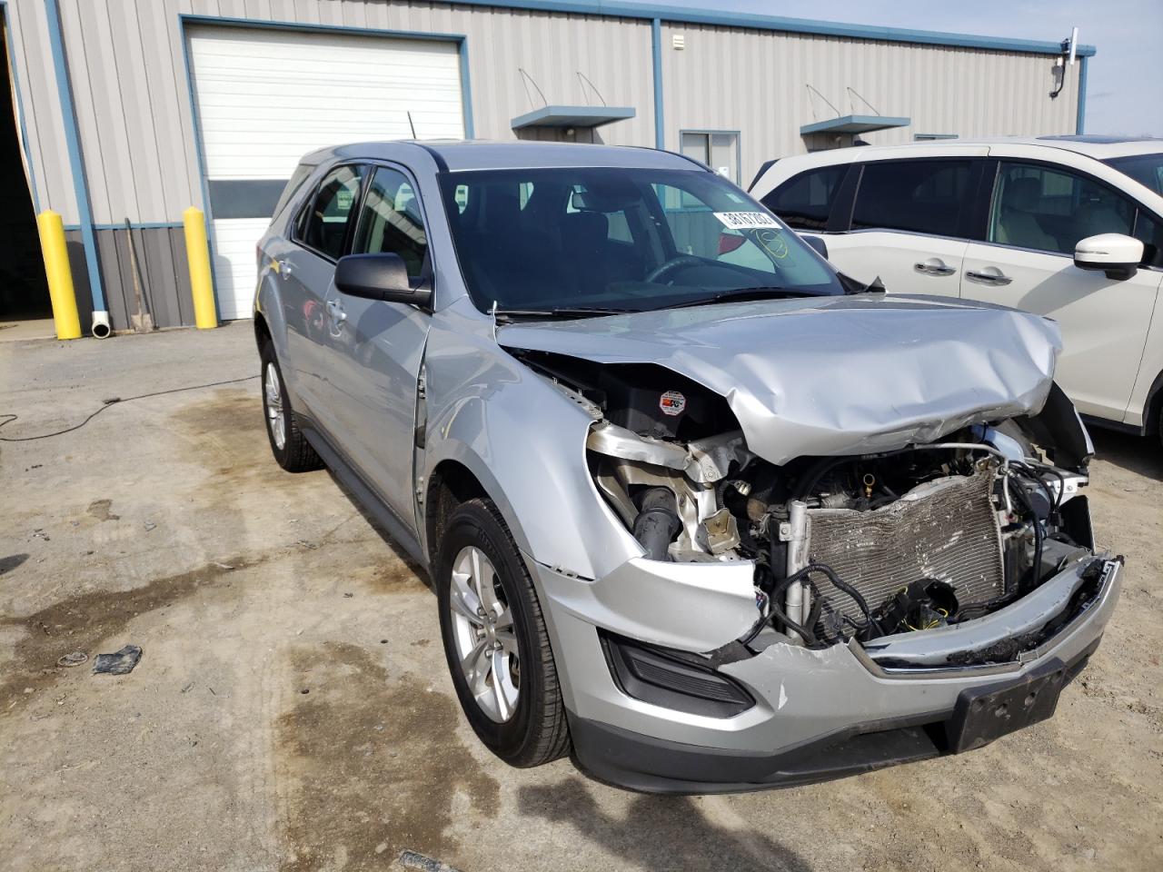 CHEVROLET EQUINOX LS 2016 con VIN 2GNFLEEK0G6147338 - Foto de la subasta