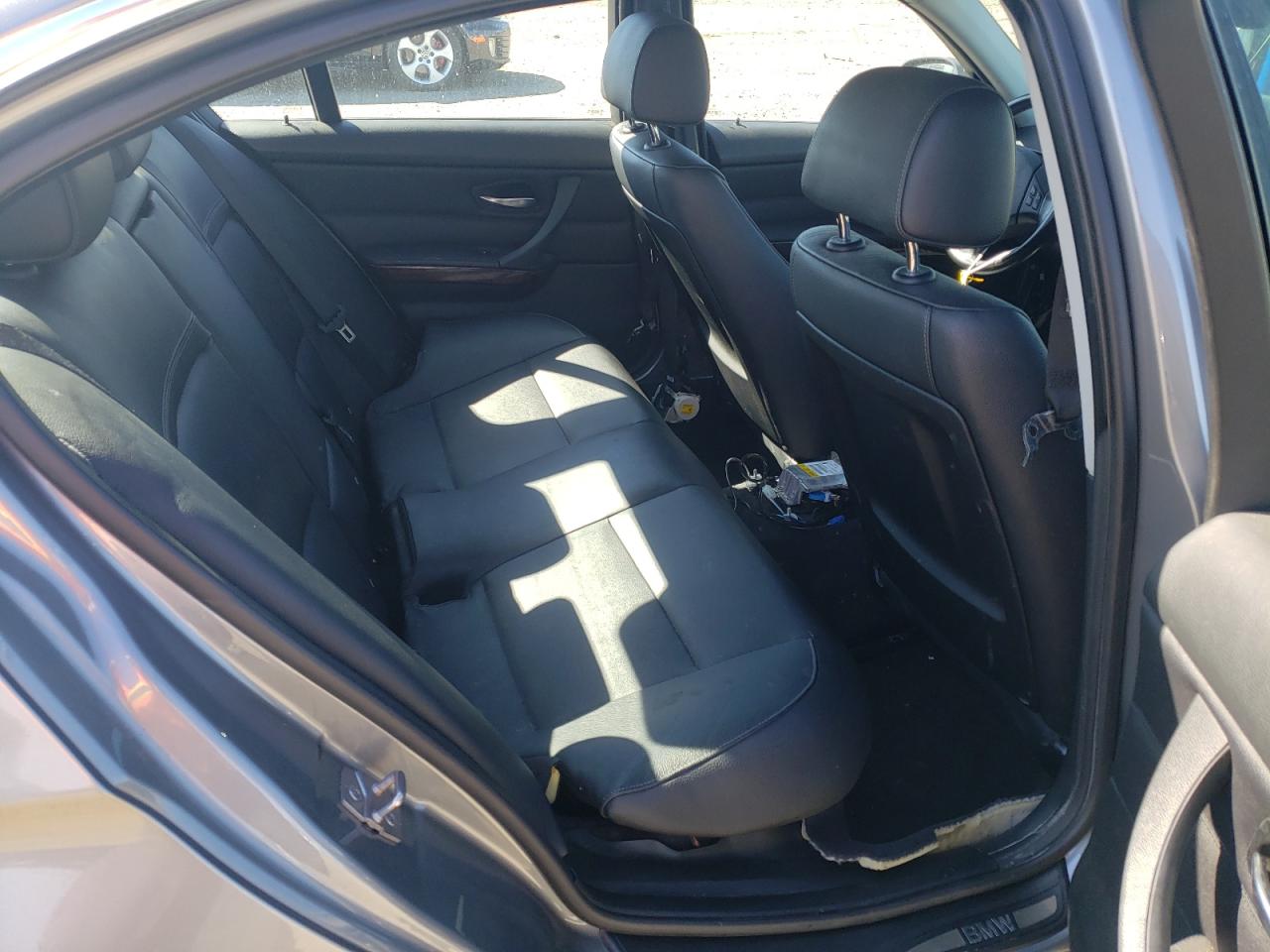 Photo 6 from auction – 2011 BMW 335 D with VIN WBAPN7C50BA950126