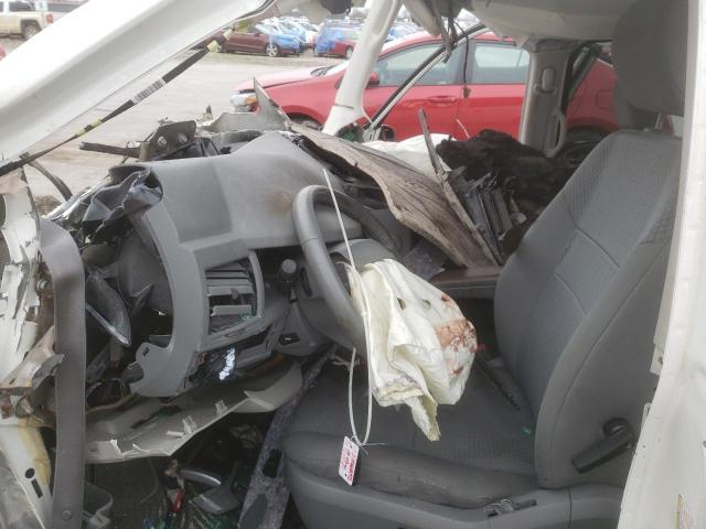 Photo 5 from auction – 2010 CHRYSLER TOWN & COU with VIN 2A4RR5D14AR230591