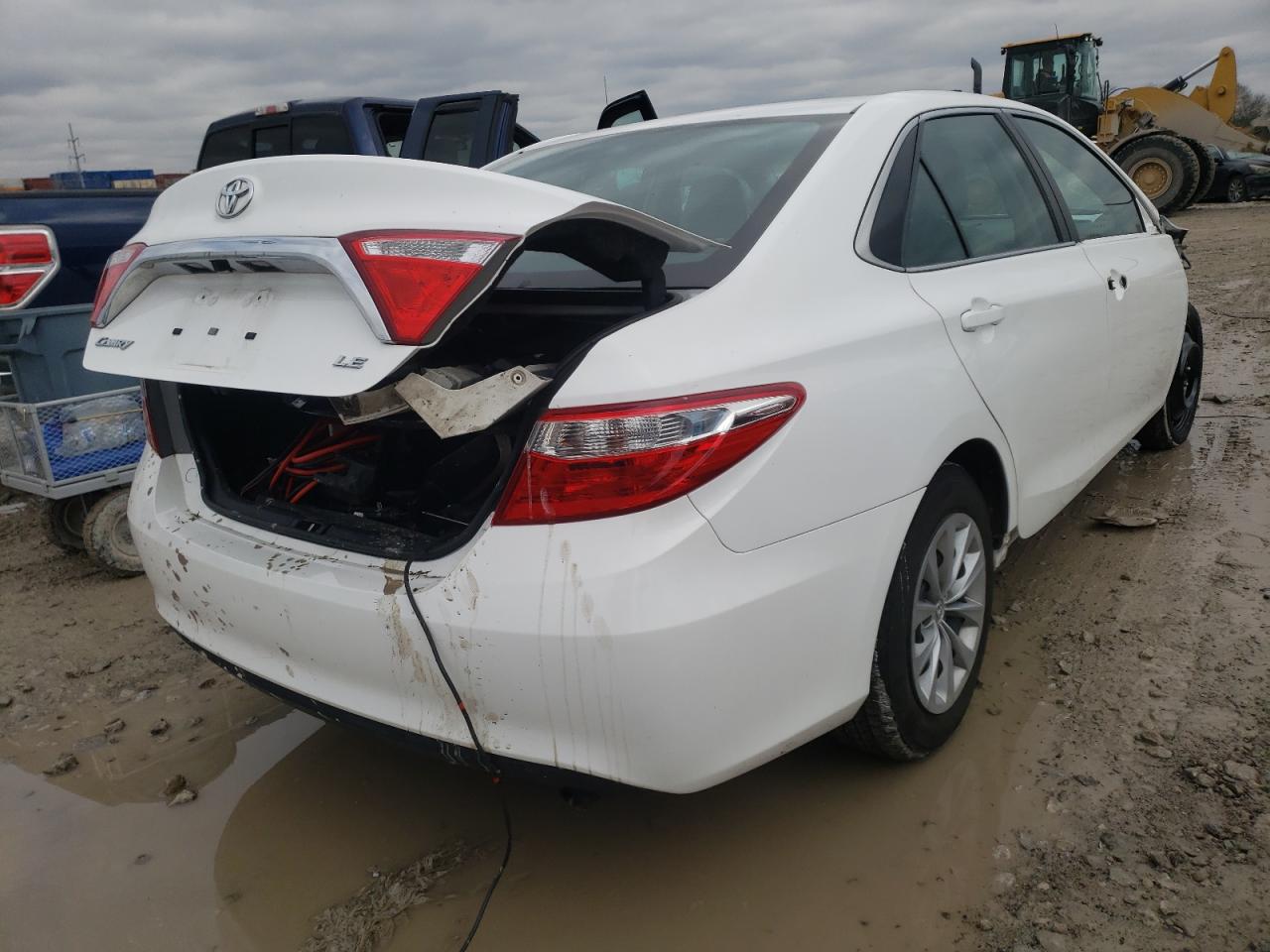 Photo 4 from auction – 2016 TOYOTA CAMRY LE with VIN 4T1BF1FK1GU124220