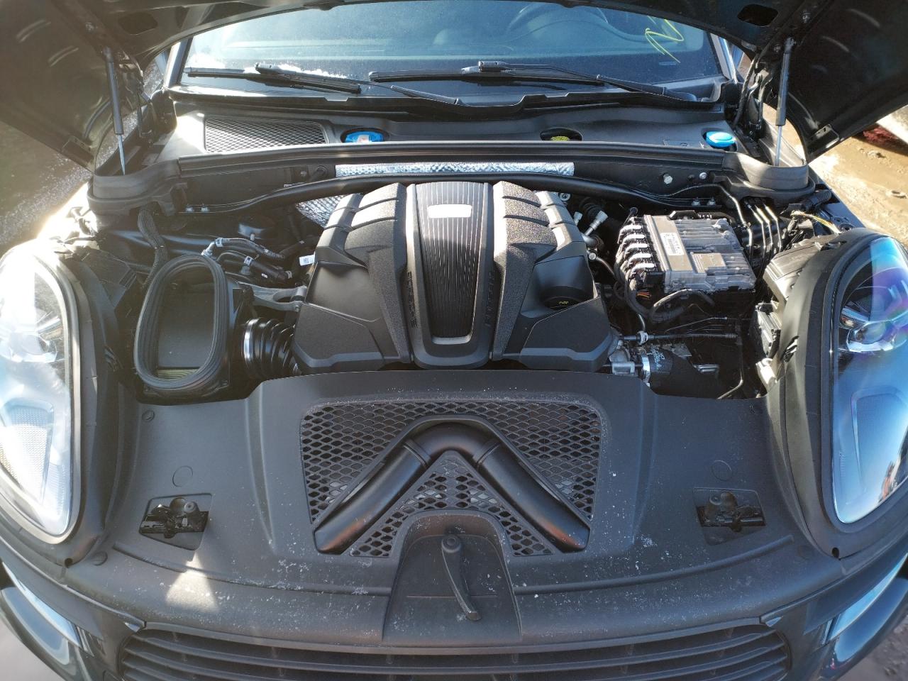 Photo 7 from auction – 2020 PORSCHE MACAN S with VIN WP1AB2A54LLB32135