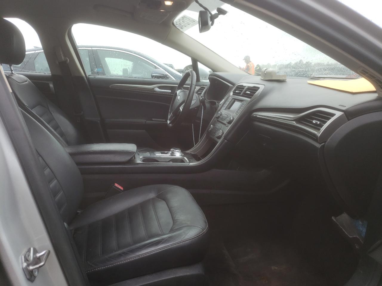 Photo 5 from auction – 2017 FORD FUSION SE with VIN 3FA6P0HD4HR111214