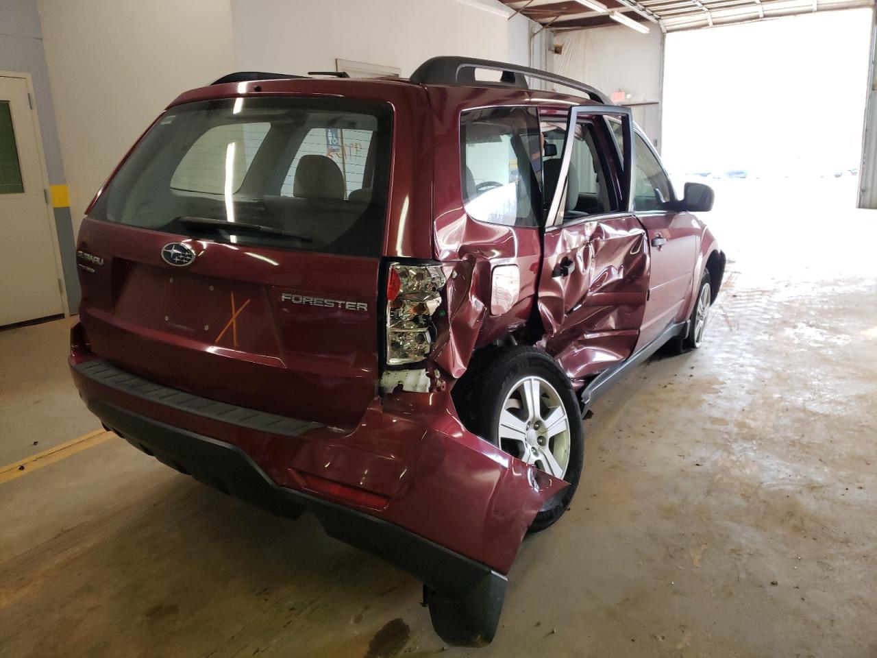 Photo 4 from auction – 2011 SUBARU FORESTER 2 with VIN JF2SHBBC2BH781503