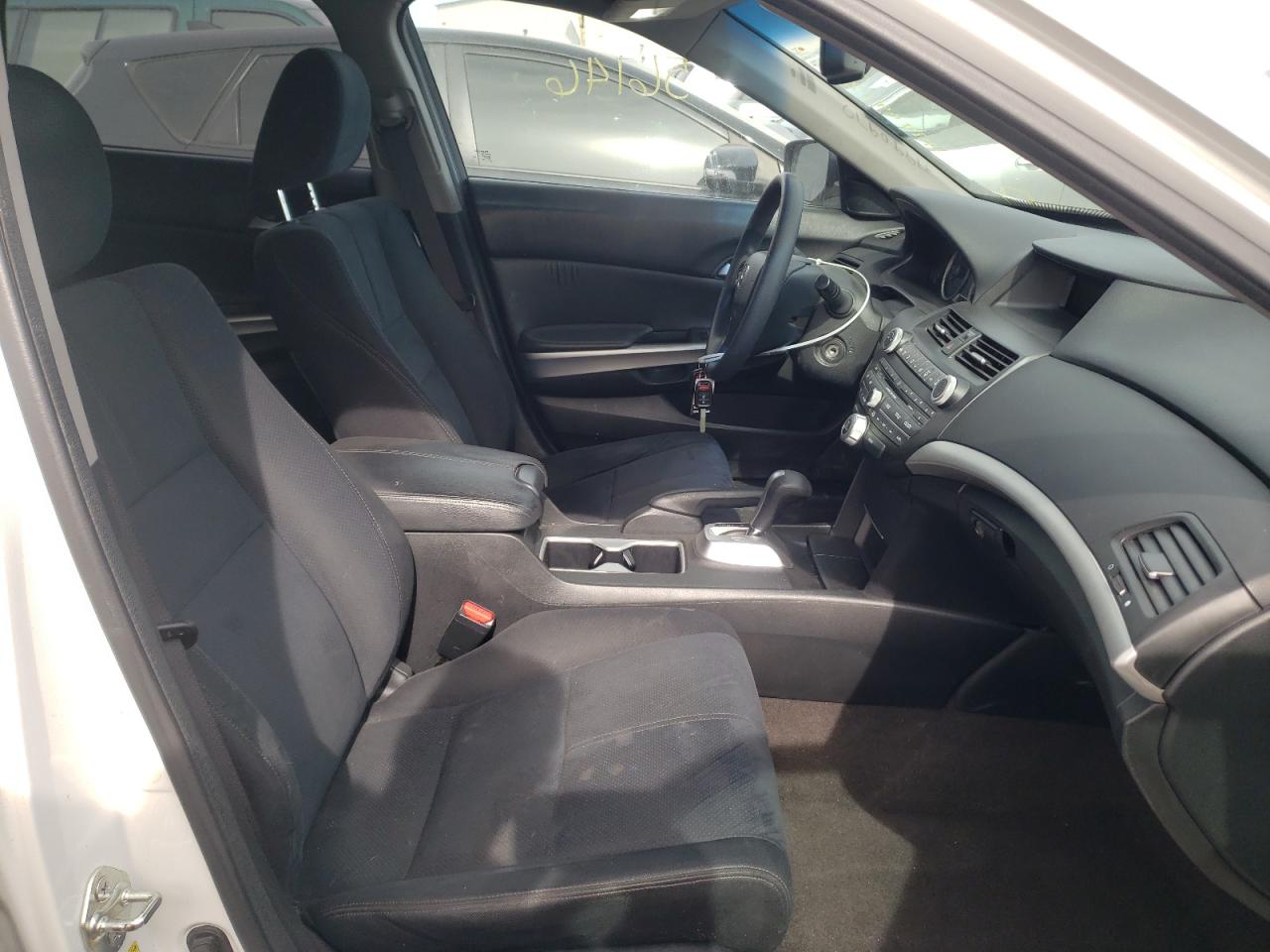 Photo 5 from auction – 2013 HONDA CROSSTOUR with VIN 5J6TF3H35DL005527