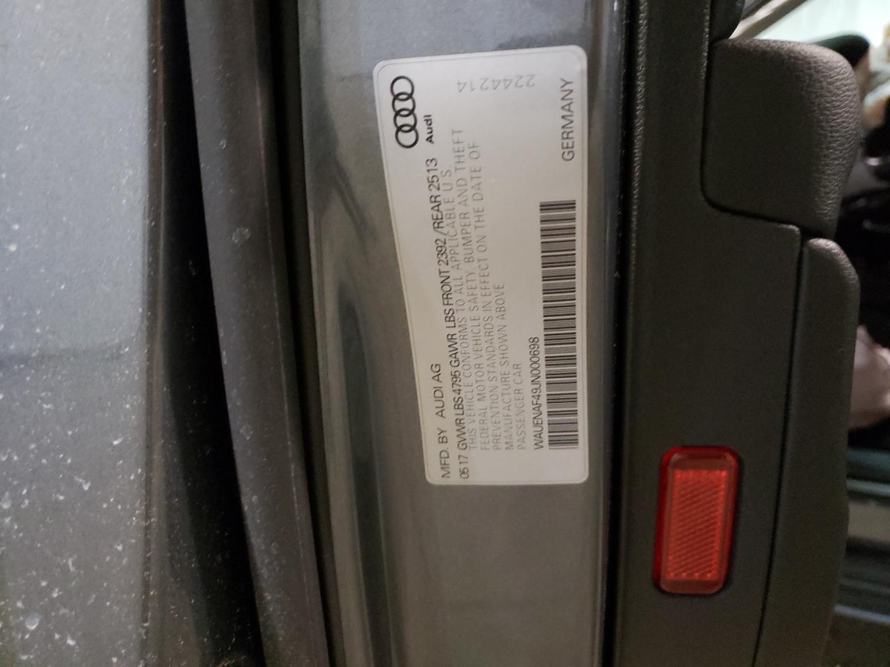 Photo 10 from auction – 2018 AUDI A4 PREMIUM with VIN WAUENAF49JN000698