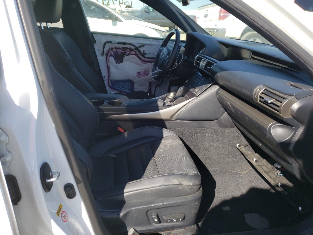 Photo 5 from auction – 2015 LEXUS IS 250 with VIN JTHBF1D28F5077539