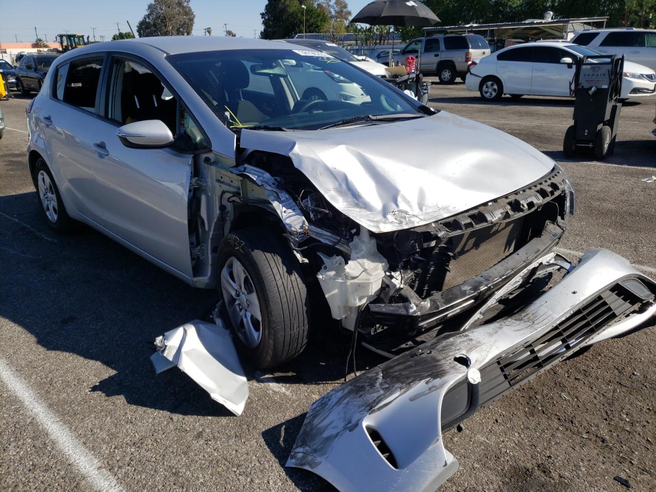 Photo 1 from auction – 2017 KIA FORTE LX with VIN KNAFK5A83H5678436