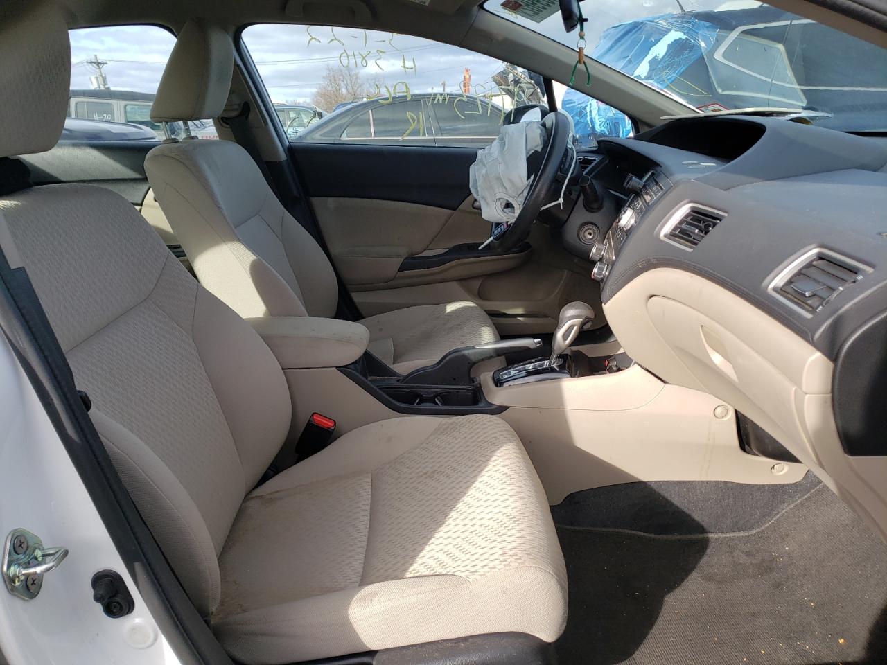 Photo 5 from auction – 2014 HONDA CIVIC LX with VIN 19XFB2F55EE218095
