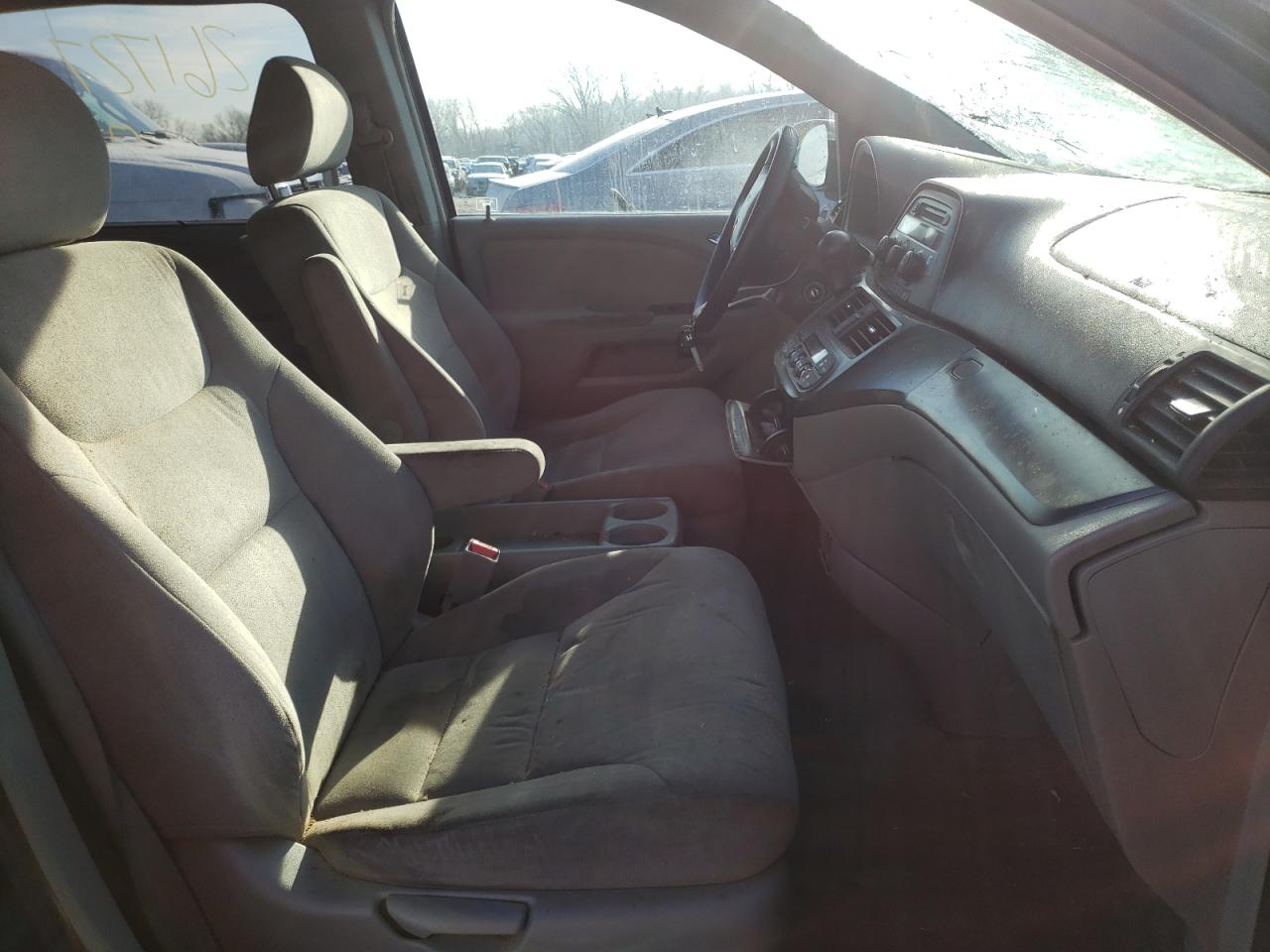 Photo 5 from auction – 2006 HONDA ODYSSEY EX with VIN 5FNRL38476B021400