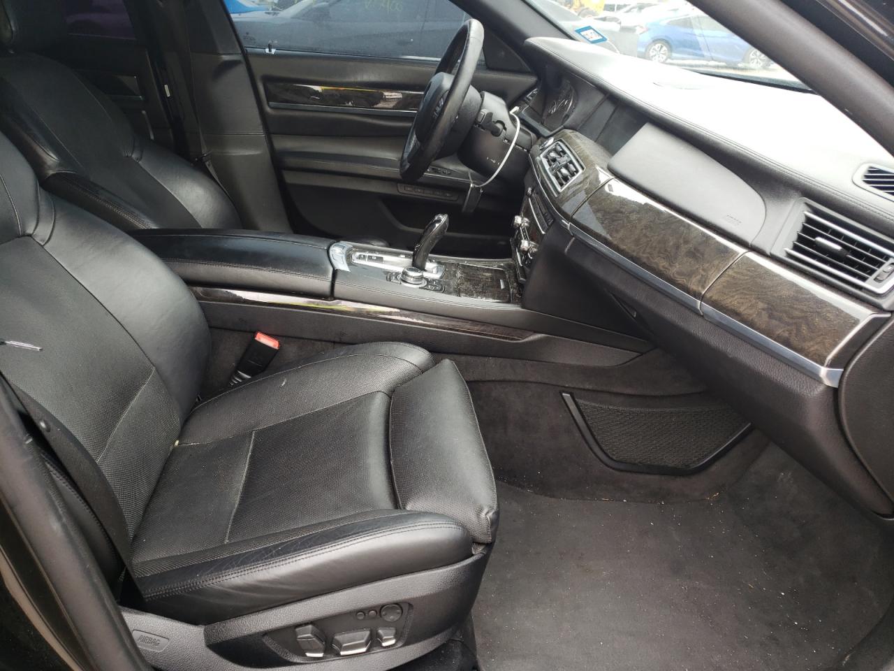 Photo 5 from auction – 2012 BMW 750 LI with VIN WBAKB8C58CC963107