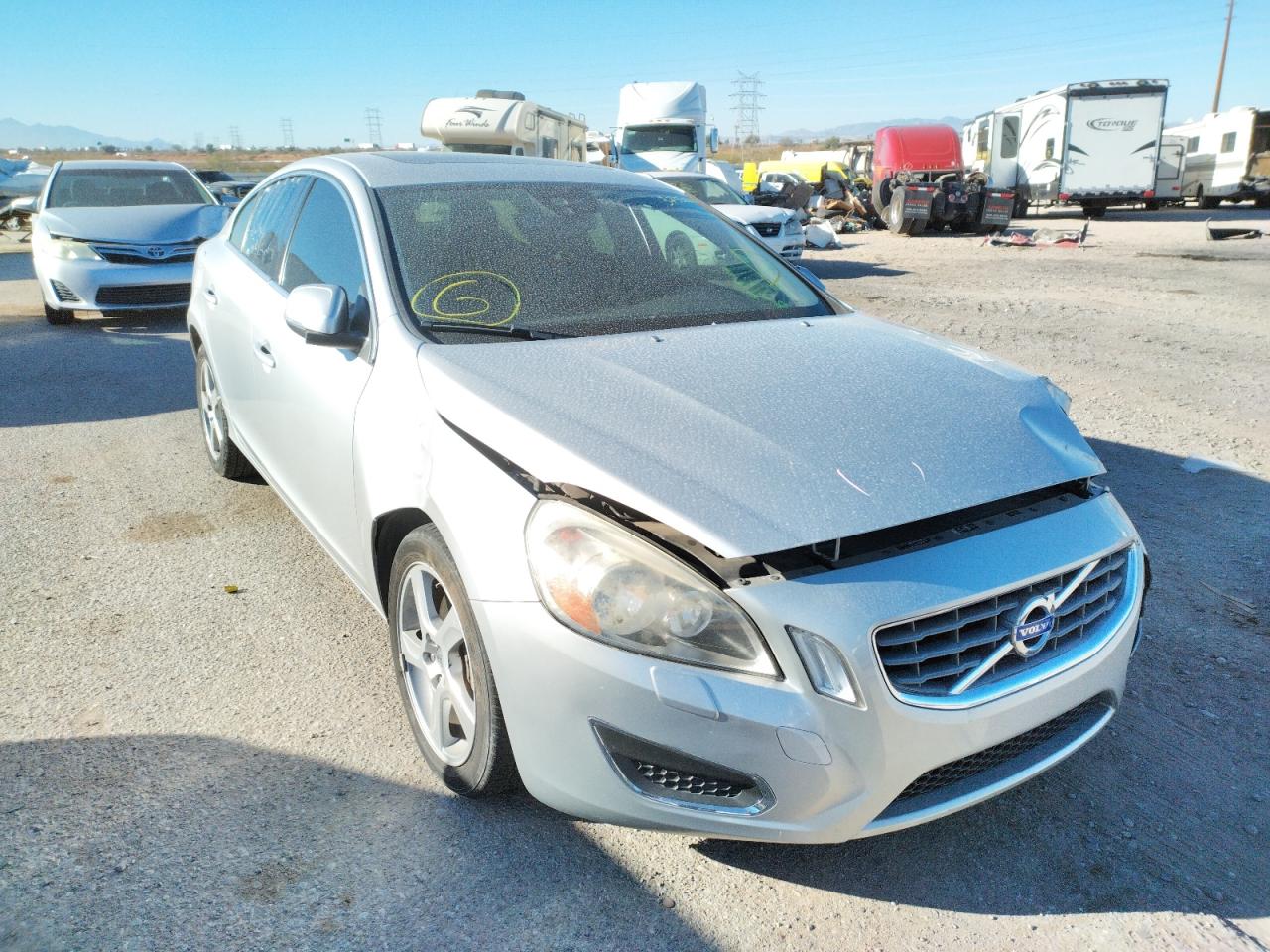 VOLVO S60 T5 2012 with VIN YV1622FS2C2044089 - Photo from auction