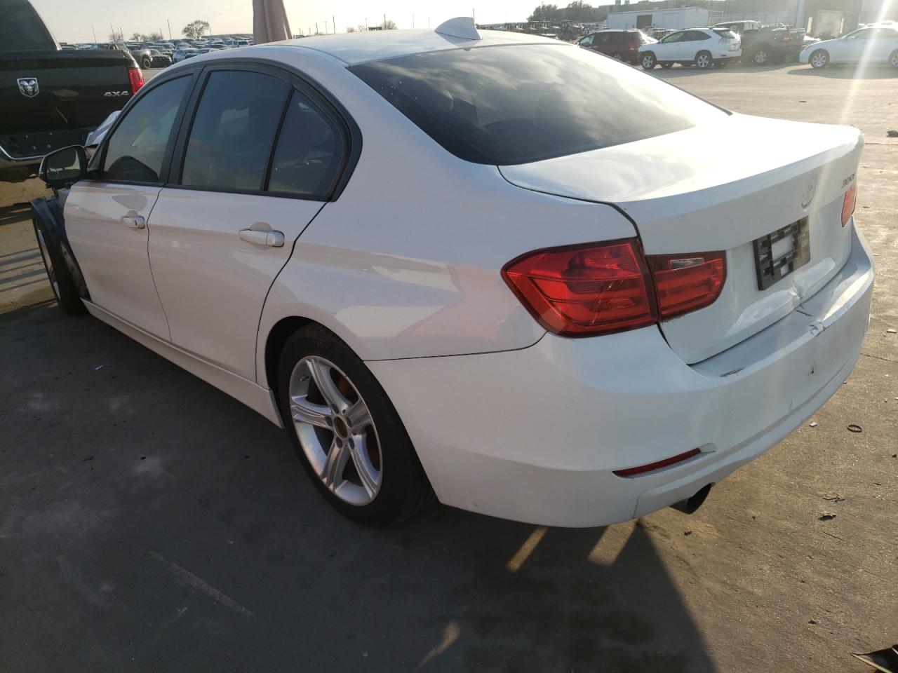 Photo 3 from auction – 2015 BMW 320 I with VIN WBA3B1C57FK137547
