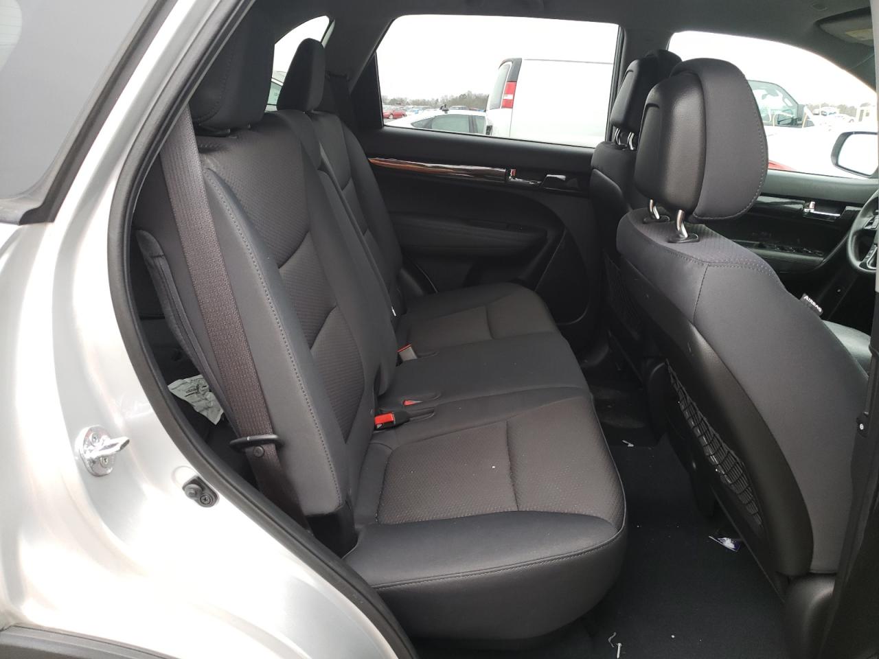 Photo 6 from auction – 2011 KIA SORENTO BA with VIN 5XYKT4A20BG069677