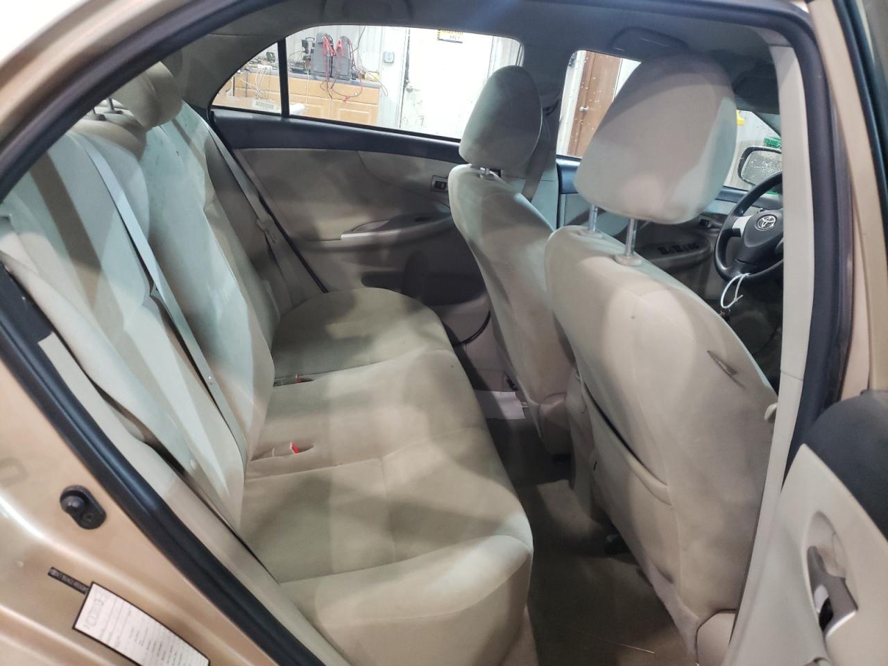 Photo 6 from auction – 2011 TOYOTA COROLLA with VIN 2T1BU4EE4BC608122