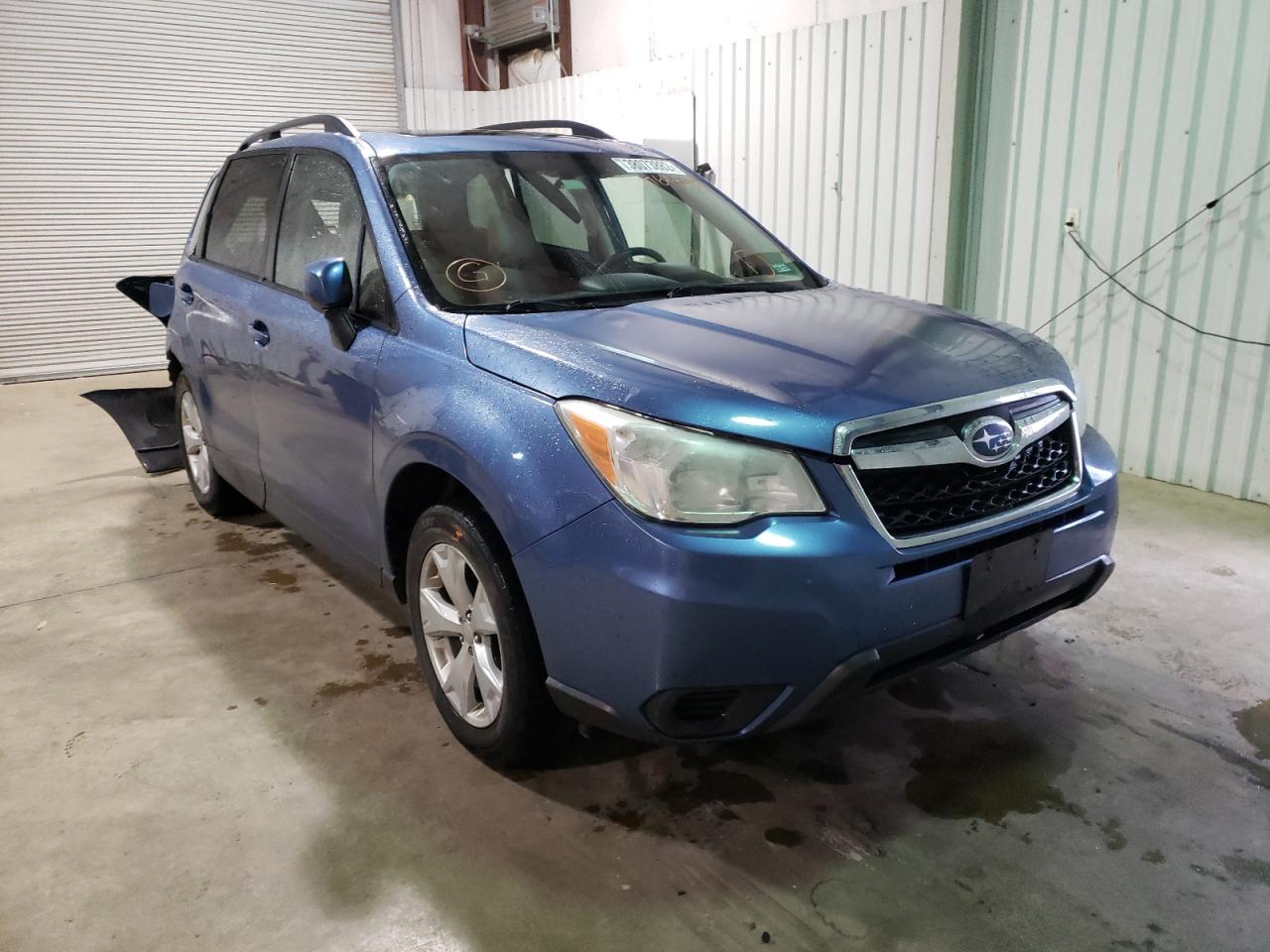 SUBARU FORESTER 2 2015 with VIN JF2SJADC7FH469680 - Photo from auction