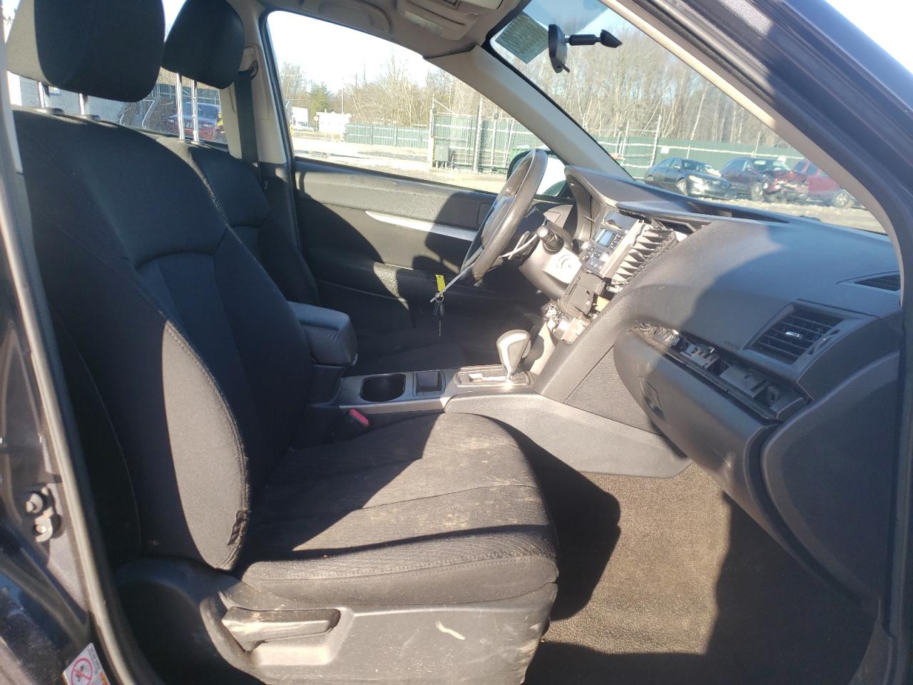 Photo 5 from auction – 2011 SUBARU LEGACY 2.5 with VIN 4S3BMBA68B3256089