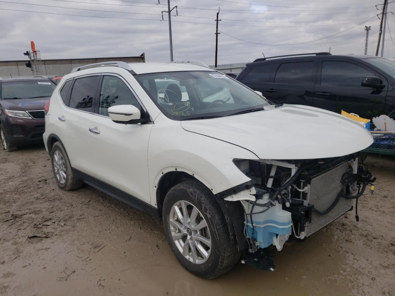 NISSAN ROGUE S 2017 with VIN KNMAT2MTXHP538347 - Photo from auction