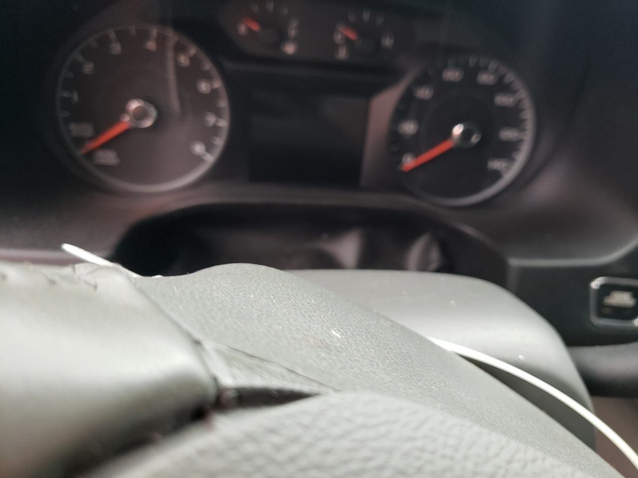 Photo 8 from auction – 2019 GMC ACADIA SLE with VIN 1GKKNKLA4KZ113866