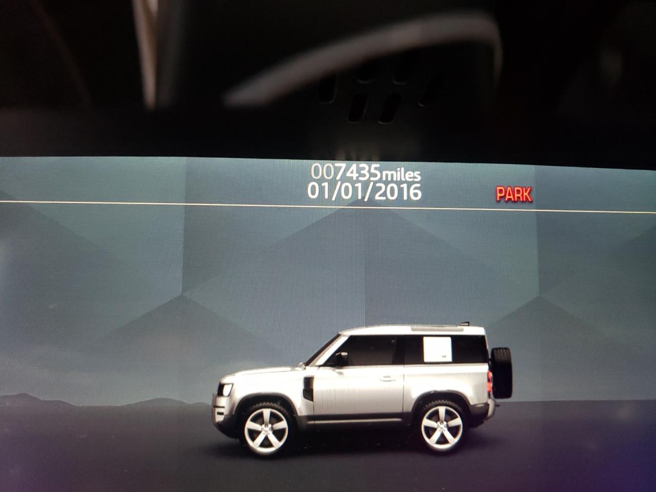 Photo 8 from auction – 2022 LAND ROVER DEFENDER 9 with VIN SALEY6RUXN2066311