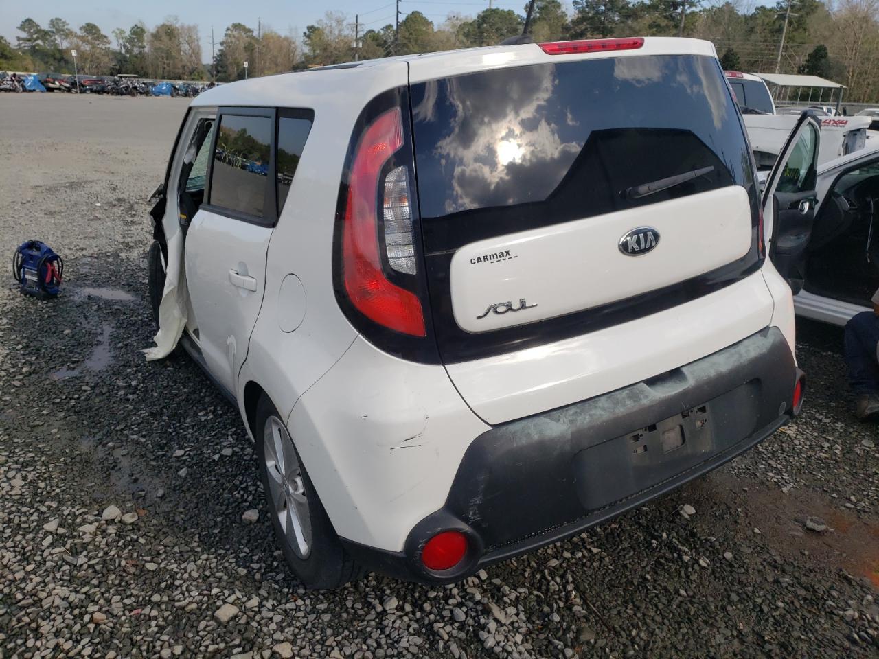 Photo 3 from auction – 2015 KIA SOUL with VIN KNDJN2A29F7150416