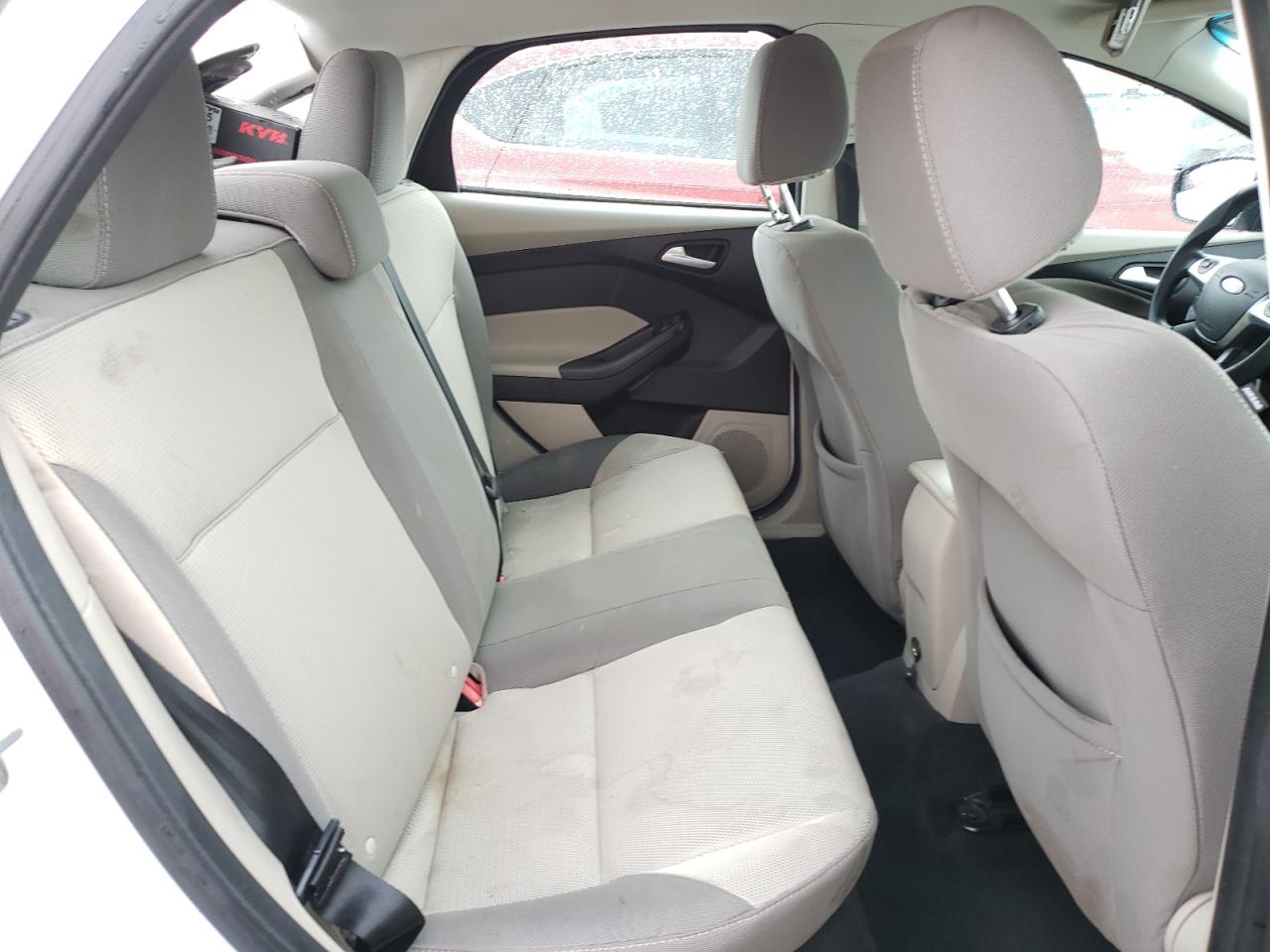 Photo 6 from auction – 2014 FORD FOCUS SE with VIN 1FADP3F28EL183876
