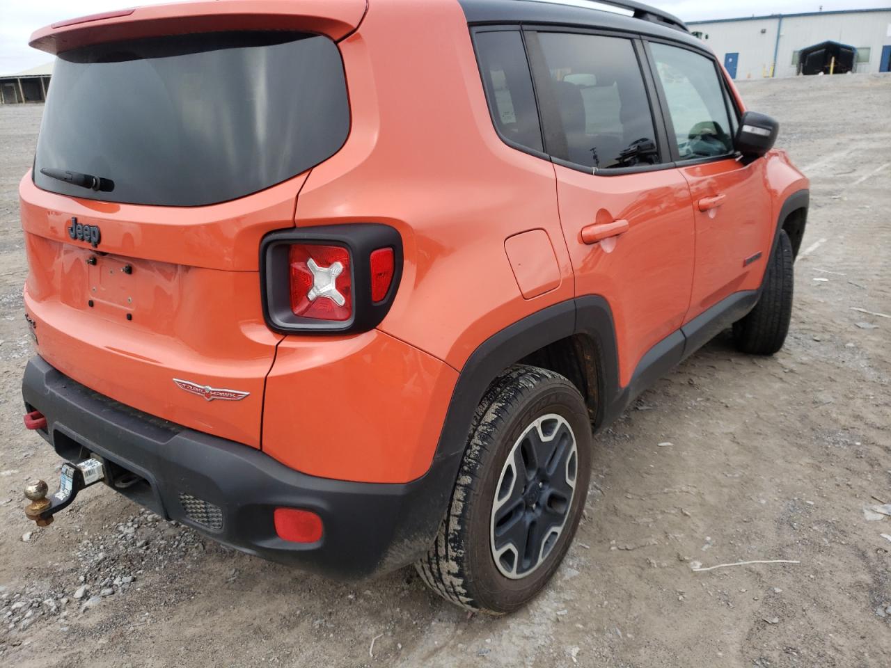 Photo 4 from auction – 2017 JEEP RENEGADE T with VIN ZACCJBCB8HPF70448