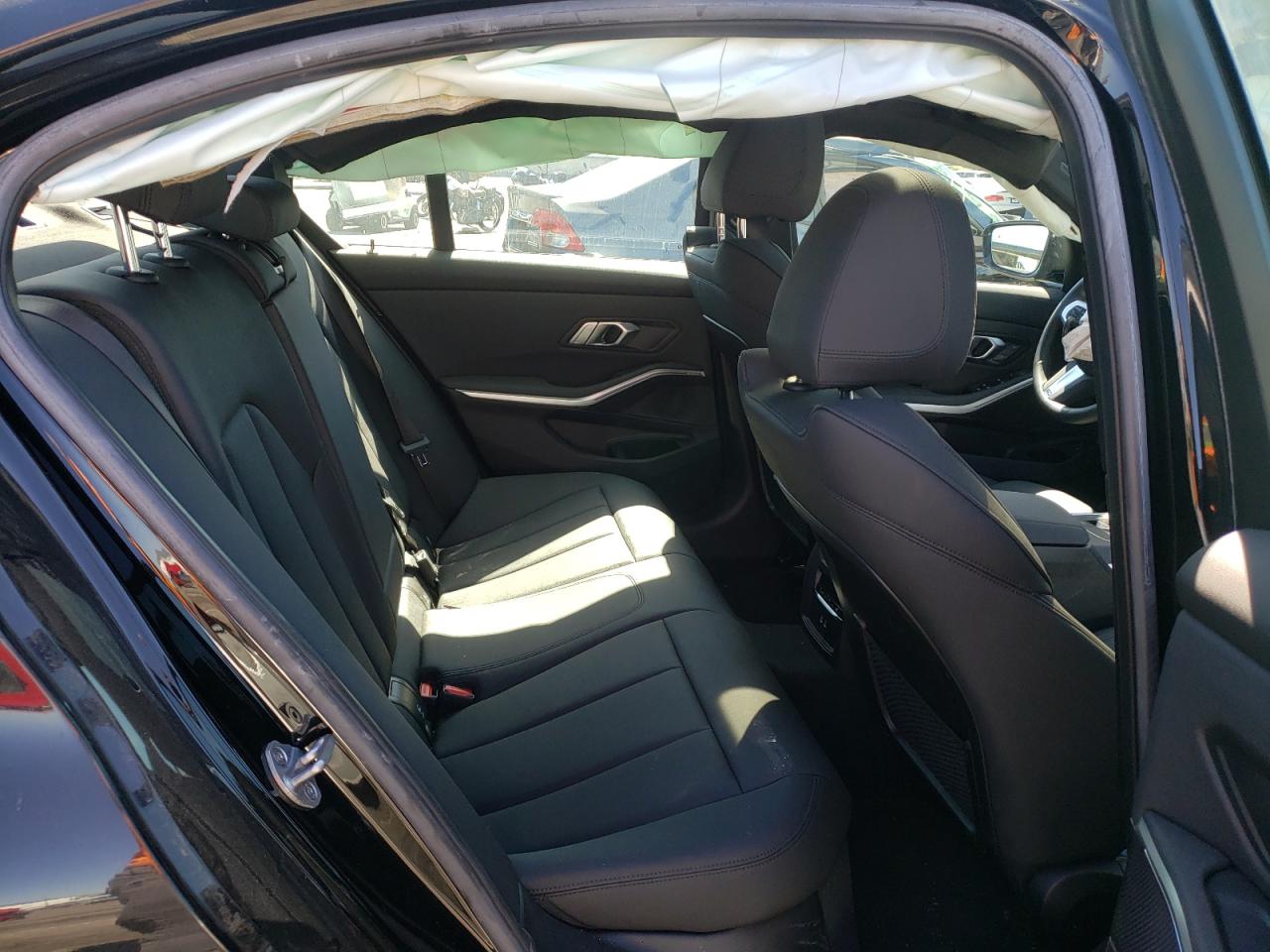 Photo 6 from auction – 2021 BMW 330I with VIN 3MW5R1J01M8B56637