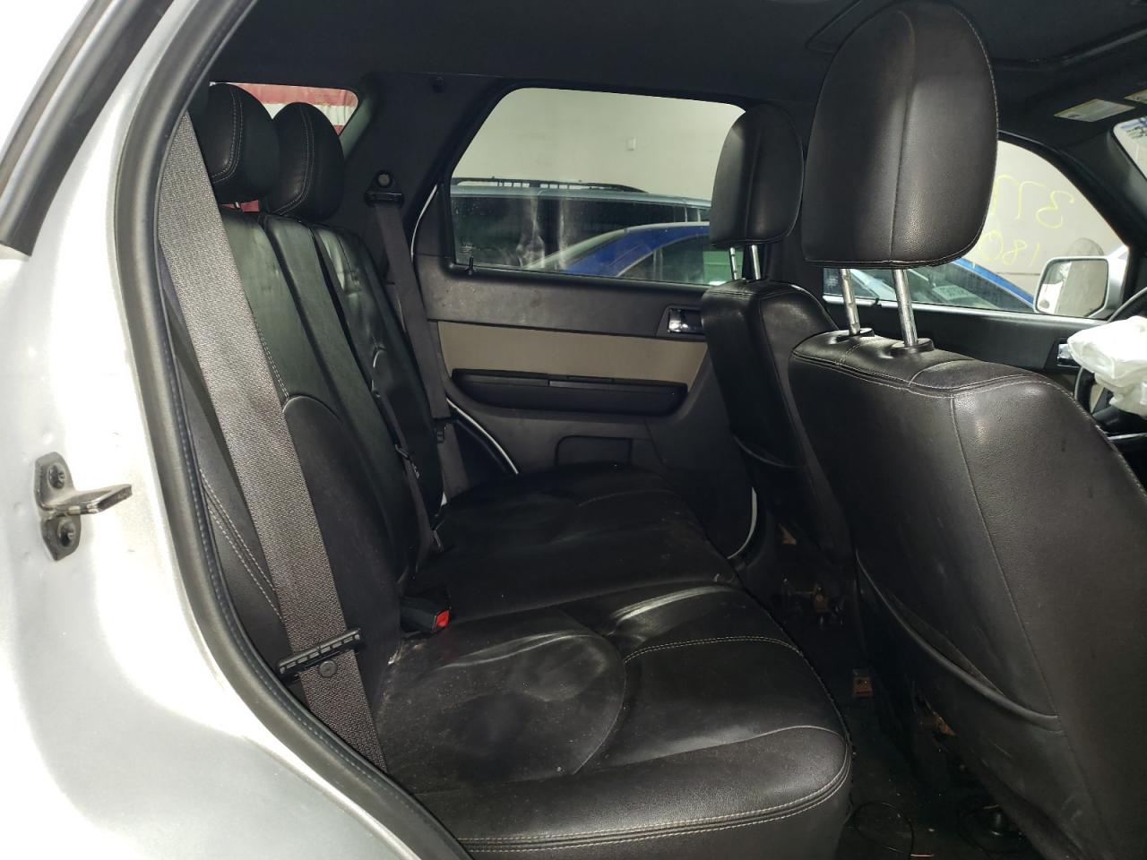 Photo 6 from auction – 2011 MERCURY MARINER PR with VIN 4M2CN9HGXBKJ06591
