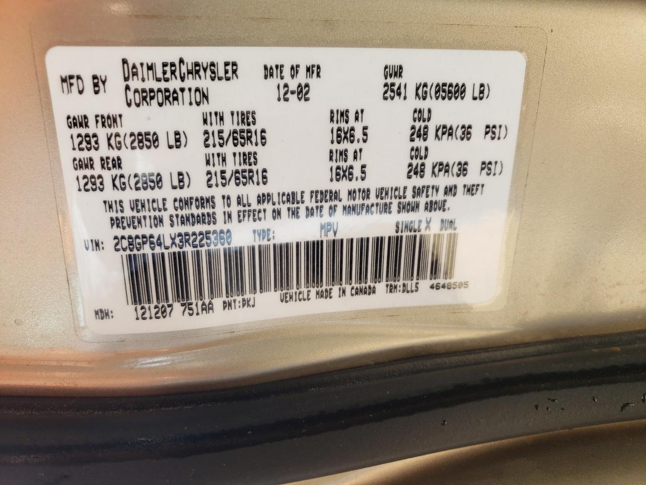 Photo 10 from auction – 2003 CHRYSLER TOWN & COU with VIN 2C8GP64LX3R225360